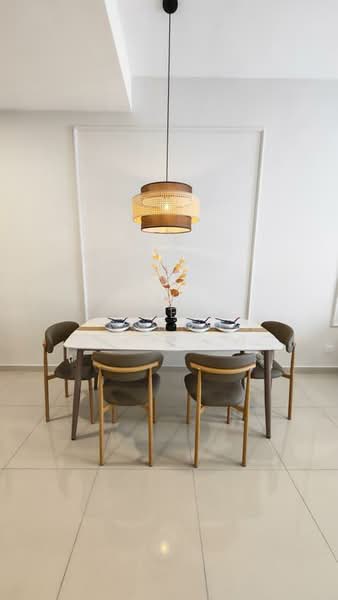 Servis Apartment untuk Disewa di BeCentral @ i-City - Serene Ong - Dining Room - PropertyGuru.com.my