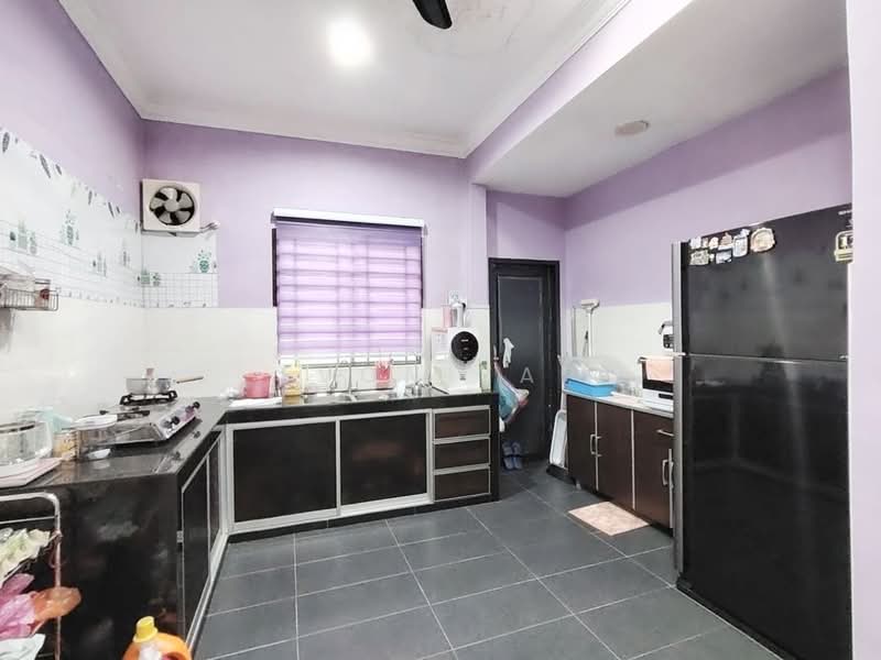 1-storey Terraced House for Sale in Taman Universiti (Skudai) - Evon Yap - Kitchen - PropertyGuru.com.my