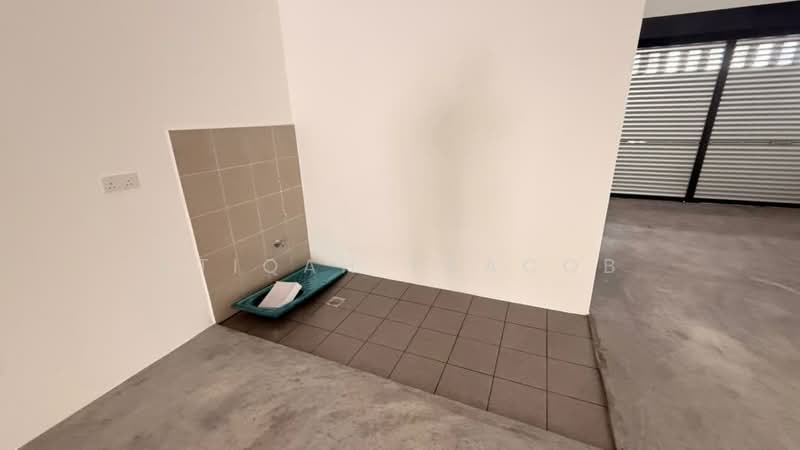 Retail Space for Rent in Bukit Jelutong (Shah Alam) - Atiqah Yaacob - Interior - PropertyGuru.com.my
