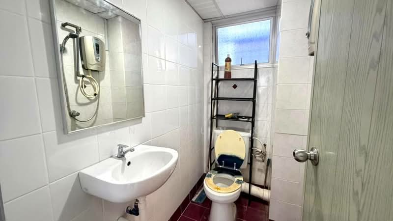 Condominium for Rent at N-Park Condominium - Gan Chun Kai - Bathroom - PropertyGuru.com.my