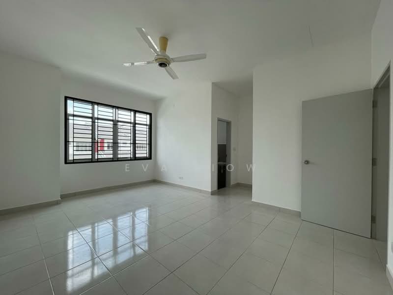 2-storey Terraced House for Rent in Taman Bestari Perdana (Pasir Gudang) - Eva Siow - Living Room - PropertyGuru.com.my