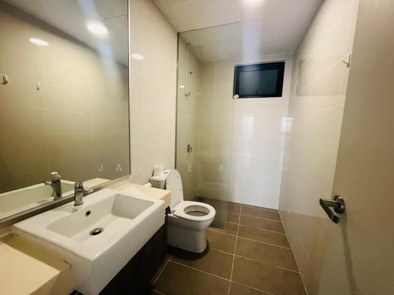 Servis Apartment untuk Dijual di Southkey Mosaic - Janice Khoo - Bathroom - PropertyGuru.com.my