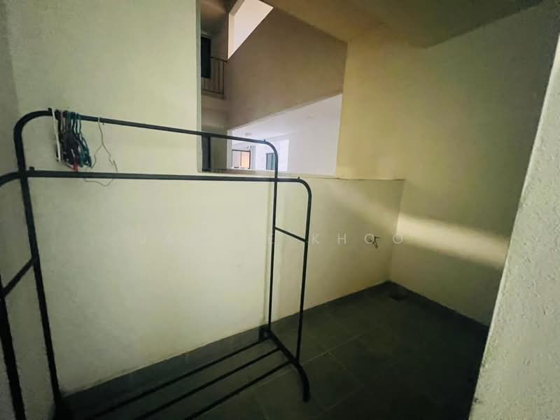 Servis Apartment untuk Dijual di Southkey Mosaic - Janice Khoo - Balcony - PropertyGuru.com.my