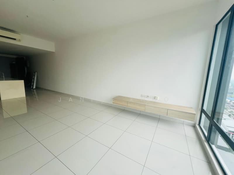 Servis Apartment untuk Dijual di Southkey Mosaic - Janice Khoo - Living Room - PropertyGuru.com.my