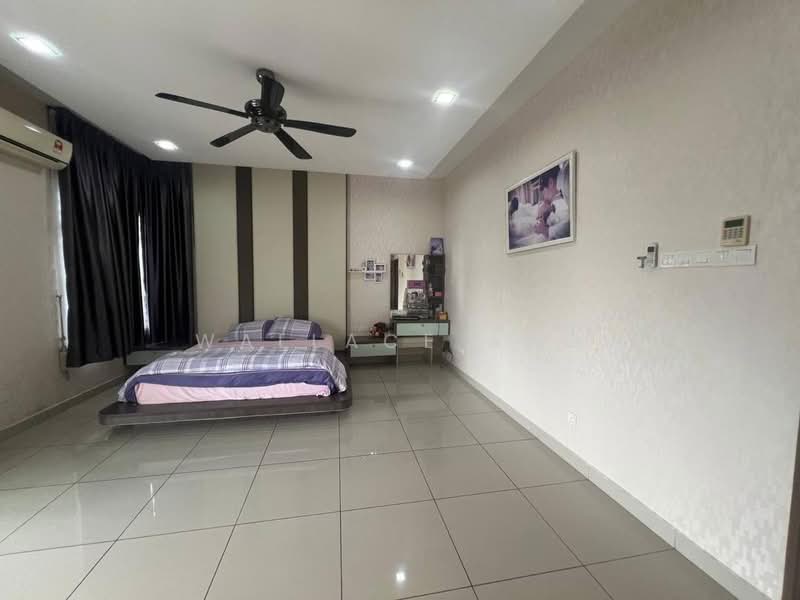 Rumah Berkembar untuk Dijual di Taman Pulai Bayu (Skudai) - Wallace Ang - Bedroom - PropertyGuru.com.my