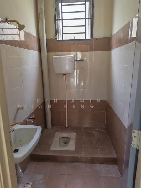 Rumah Teres 1 Tingkat untuk Dijual di Taman Muhibbah (Merlimau) - Benjamin Kian Peng Yap - Bathroom - PropertyGuru.com.my