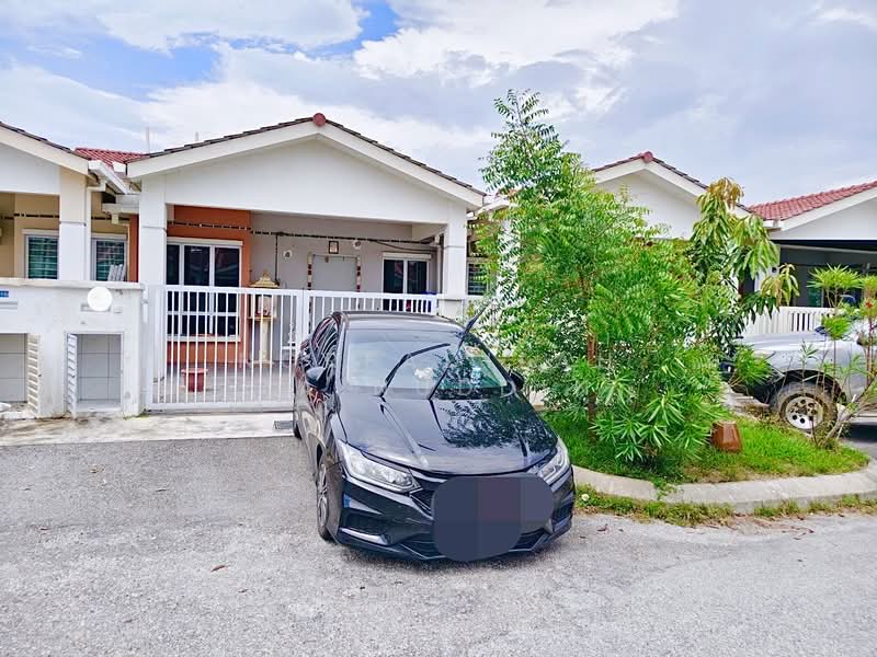 1-storey Terraced House for Sale in Bandar Puncak Alam (Puncak Alam) - NORFADILAH ZAINUDDIN - Exterior - PropertyGuru.com.my