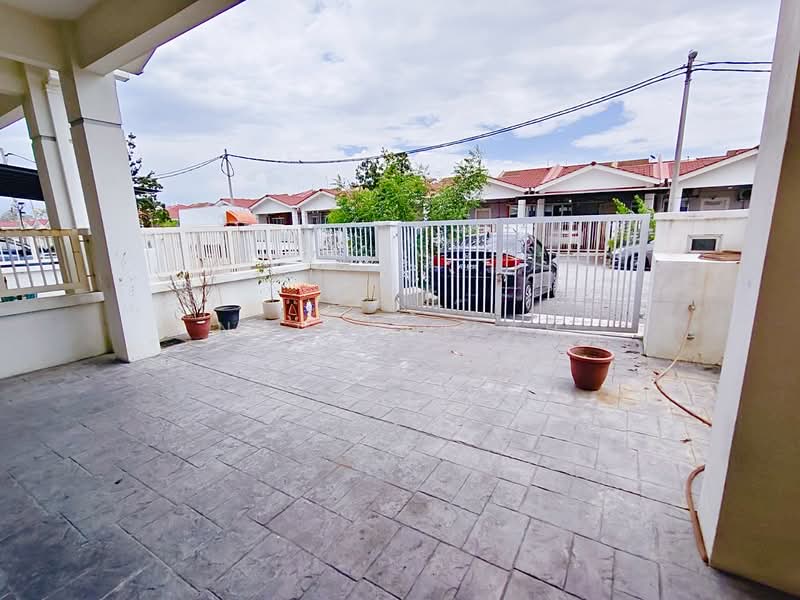 1-storey Terraced House for Sale in Bandar Puncak Alam (Puncak Alam) - NORFADILAH ZAINUDDIN - Exterior - PropertyGuru.com.my