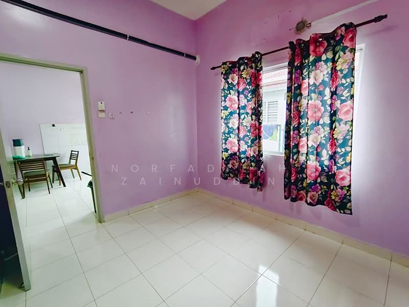 1-storey Terraced House for Sale in Bandar Puncak Alam (Puncak Alam) - NORFADILAH ZAINUDDIN - Interior - PropertyGuru.com.my
