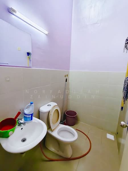1-storey Terraced House for Sale in Bandar Puncak Alam (Puncak Alam) - NORFADILAH ZAINUDDIN - Bathroom - PropertyGuru.com.my