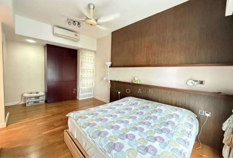 Kondominium untuk Dijual di Tiffani Kiara - Zach Gan - Bedroom - PropertyGuru.com.my
