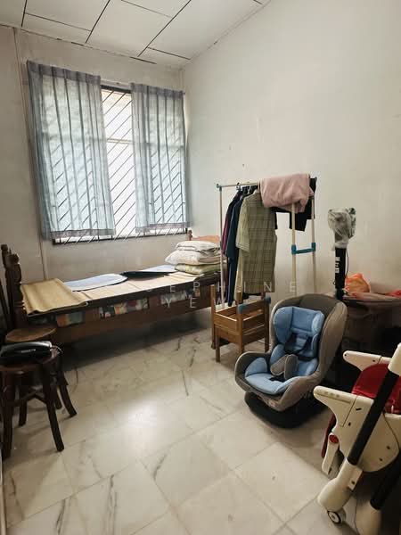 1-storey Terraced House for Sale in Taman Daya (Johor Bahru) - Josephine Yew - Bedroom - PropertyGuru.com.my