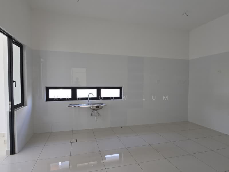Rumah Banglo untuk Dijual di Telok Panglima Garang (Selangor) - ManHouw Lum - Kitchen - PropertyGuru.com.my