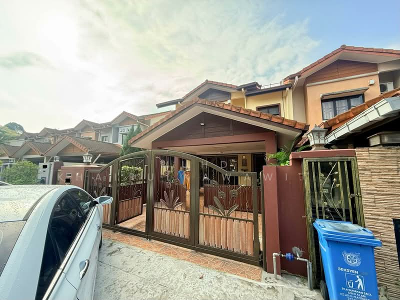 2-storey Terraced House for Sale in Cahaya Spk (Shah Alam) - Muhd Khairulnawawi Kamaruddin - Exterior - PropertyGuru.com.my