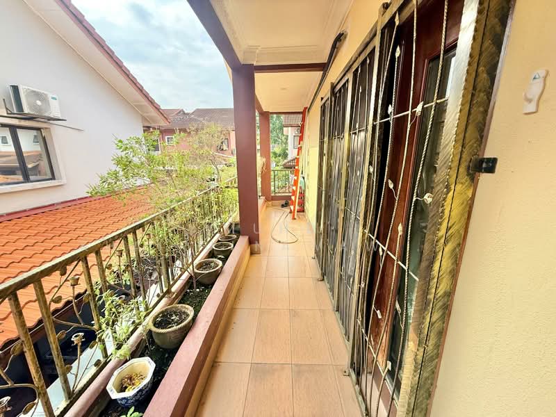 2-storey Terraced House for Sale in Cahaya Spk (Shah Alam) - Muhd Khairulnawawi Kamaruddin - Balcony - PropertyGuru.com.my