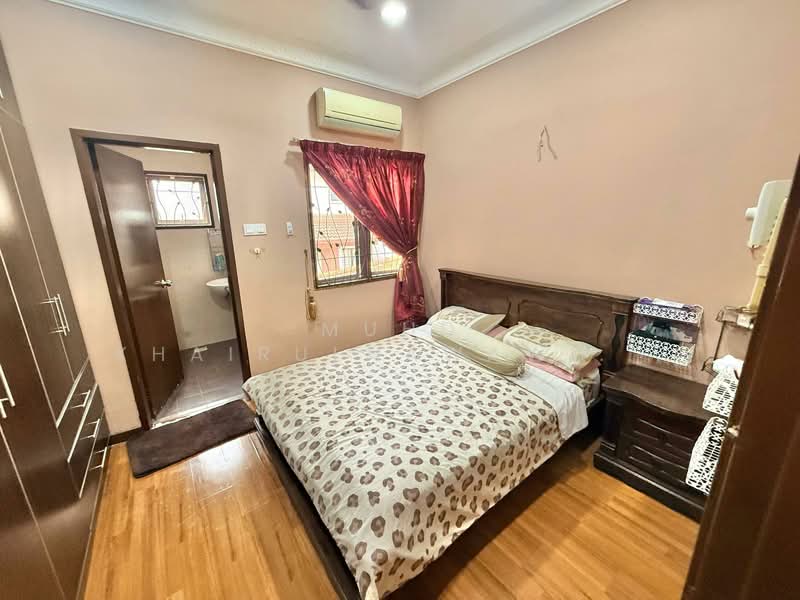 2-storey Terraced House for Sale in Cahaya Spk (Shah Alam) - Muhd Khairulnawawi Kamaruddin - PropertyGuru.com.my