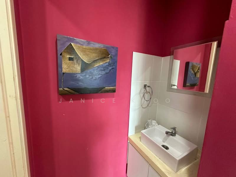 Service Residence for Sale at D'Ambience Residences (Pangsapuri Ikatan Flora) - Janice Khoo - Bathroom - PropertyGuru.com.my