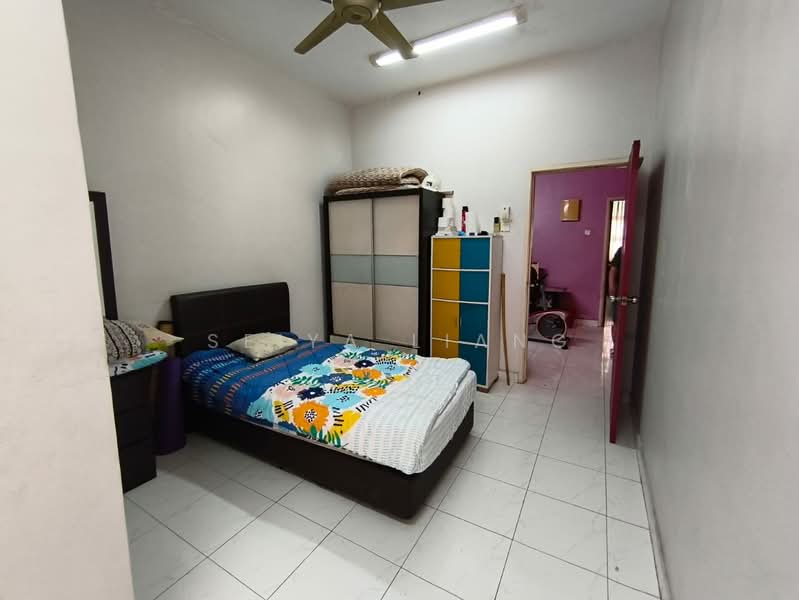 Rumah Teres 2 Tingkat untuk Dijual di Tampoi (Johor) - Seiya Liang - Bedroom - PropertyGuru.com.my