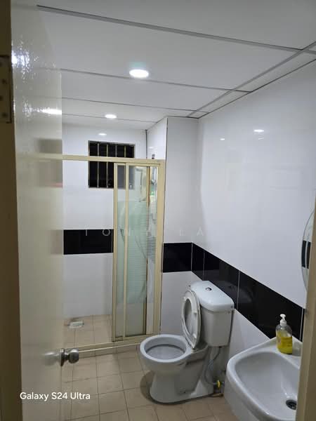 Kondominium untuk Dijual di Sri Putramas - Tony Lau - Bathroom - PropertyGuru.com.my