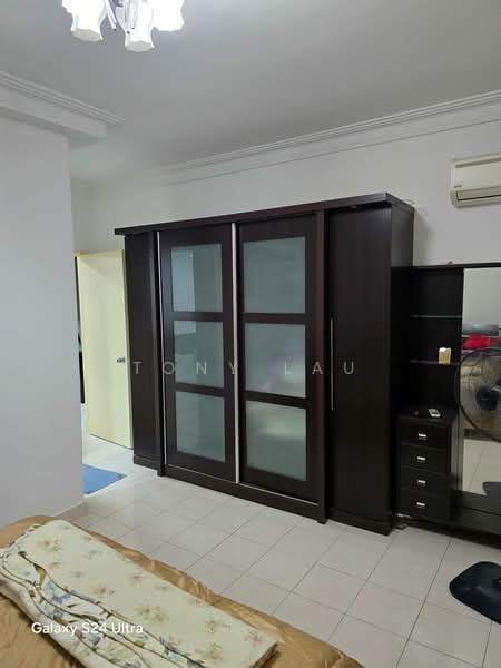 Kondominium untuk Dijual di Sri Putramas - Tony Lau - Bedroom - PropertyGuru.com.my