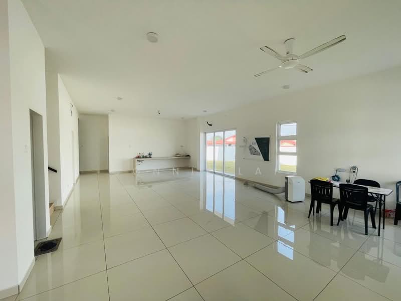 Semi-Detached House for Sale in Ipoh (Perak) - Connie Lai - Living Room - PropertyGuru.com.my