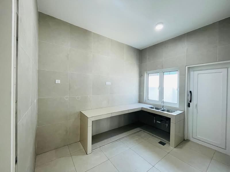 Semi-Detached House for Sale in Ipoh (Perak) - Connie Lai - Kitchen - PropertyGuru.com.my