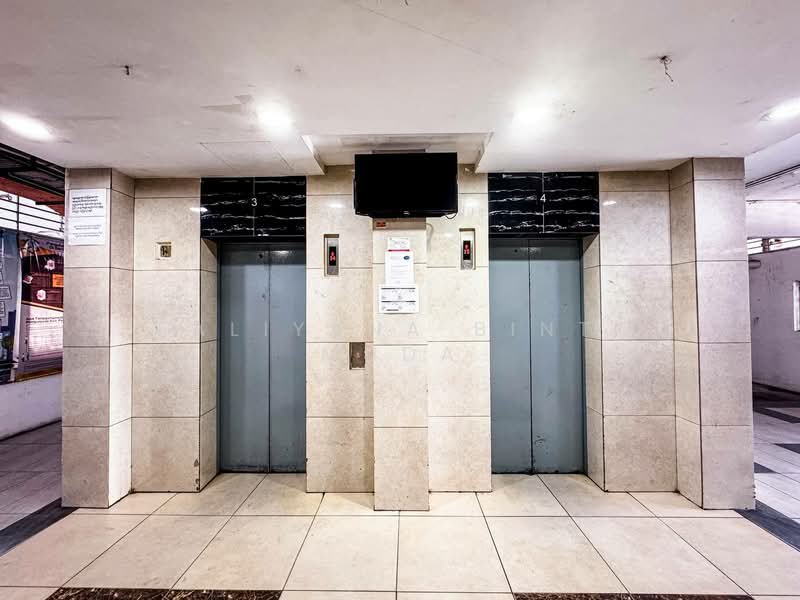 Apartment for Sale at Taman Sri Murni Fasa 2 - Faliyana binti Muda - Lobby - PropertyGuru.com.my