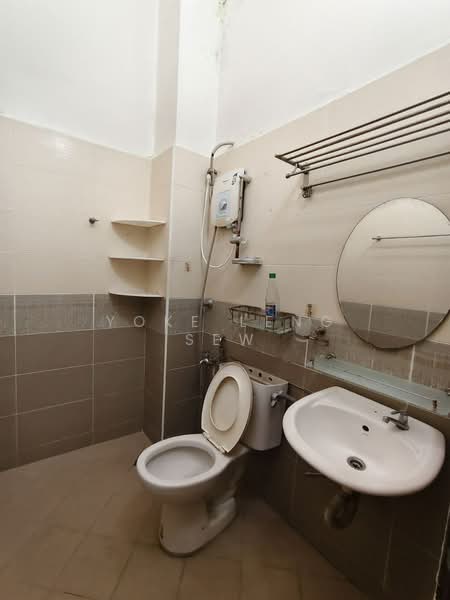 Rumah Teres 2 Tingkat untuk Dijual di Ampang Saujana (Ampang) - Yoke Leng Sew - Bathroom - PropertyGuru.com.my