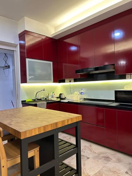 Condominium for Sale at Aloha Tower Condominium - Lilara Tiew - Kitchen - PropertyGuru.com.my