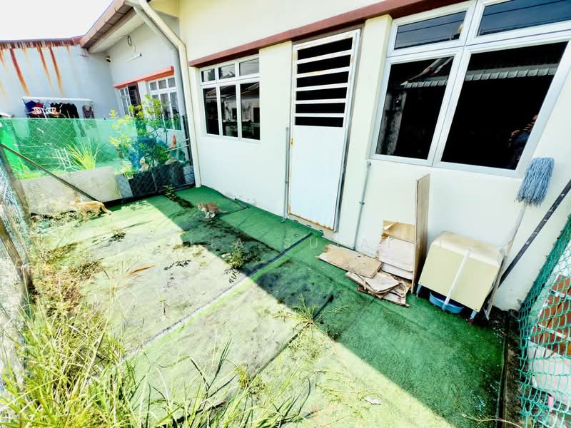 1-storey Terraced House for Sale in Shah Alam (Selangor) - Yazila Sulaimi - Exterior - PropertyGuru.com.my