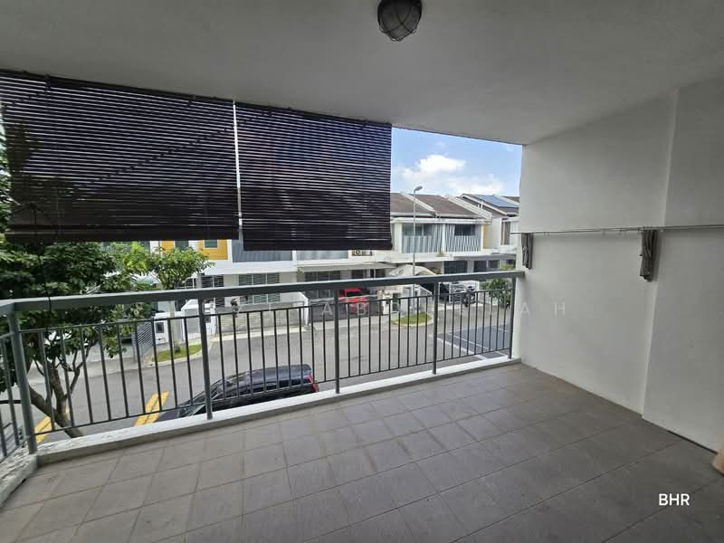 Terraced House for Sale in Taman Nadayu 92 (Kajang) - Fauzi Abdullah - Balcony - PropertyGuru.com.my