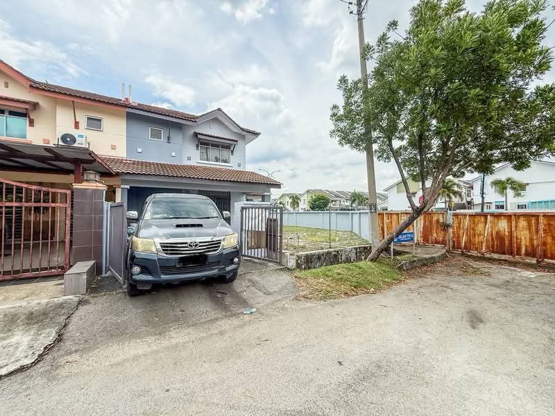Rumah Teres 2 Tingkat untuk Dijual di Taman Tasik Puchong (Puchong) - Ilman Nahri - Exterior - PropertyGuru.com.my