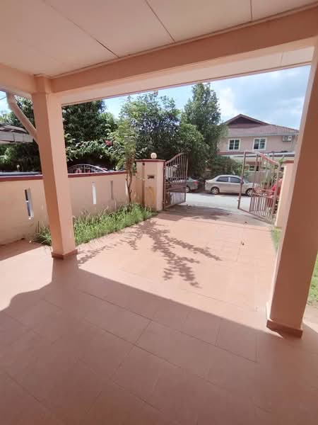 2-storey Terraced House for Sale in Taman Lestari Putra (Seri Kembangan) - Izzati Mat - Exterior - PropertyGuru.com.my