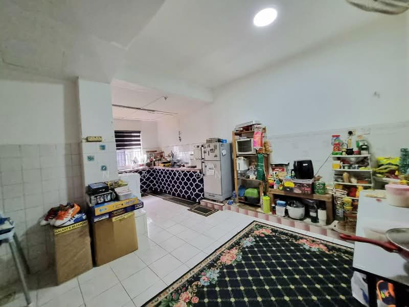 2-storey Terraced House for Sale in Taman TTDI Jaya (Shah Alam) - Nur Hanizah - Kitchen - PropertyGuru.com.my