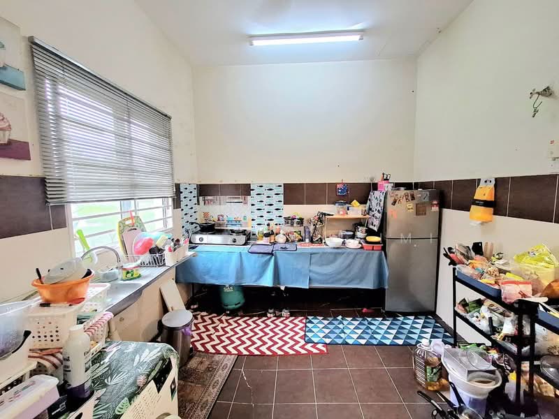 Semi-Detached House for Sale in Shah Alam (Selangor) - Yazila Sulaimi - Kitchen - PropertyGuru.com.my