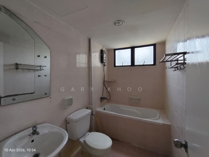 Kondominium untuk Dijual di Miami Green - Gary Khoo - Bathroom - PropertyGuru.com.my