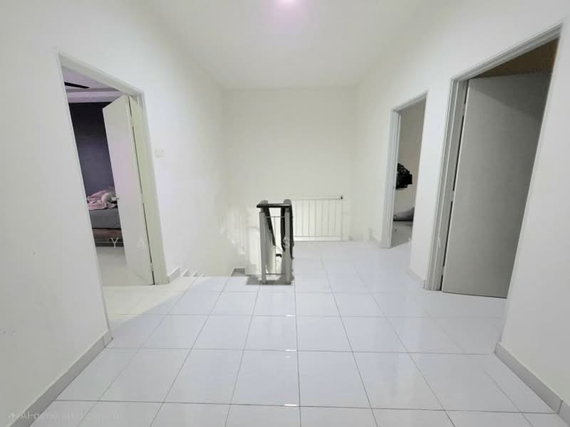 2-storey Terraced House for Sale in Telok Panglima Garang (Selangor) - Yazila Sulaimi - Corridor - PropertyGuru.com.my