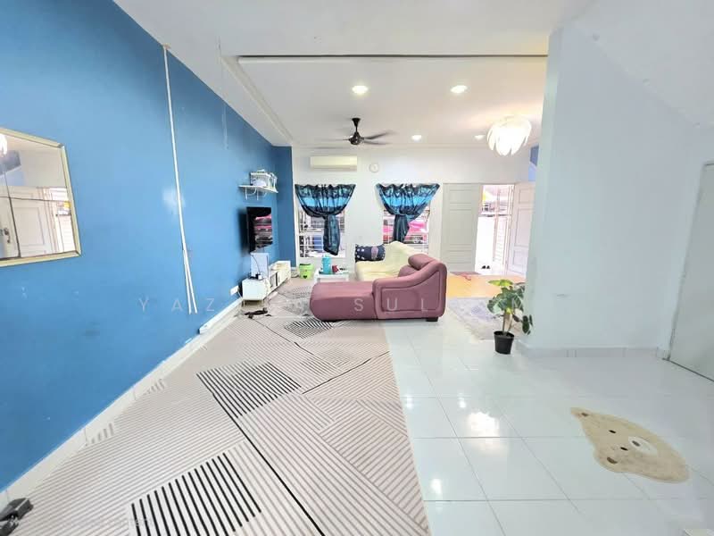 2-storey Terraced House for Sale in Telok Panglima Garang (Selangor) - Yazila Sulaimi - Living Room - PropertyGuru.com.my