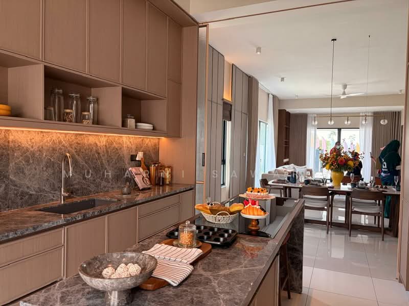 3-storey Terraced House for Sale in Seksyen U15 (Shah Alam) - muharni sawarin - Kitchen - PropertyGuru.com.my