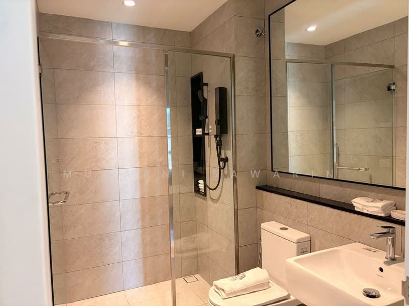 3-storey Terraced House for Sale in Seksyen U15 (Shah Alam) - muharni sawarin - Bathroom - PropertyGuru.com.my