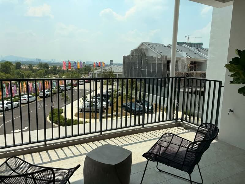 3-storey Terraced House for Sale in Seksyen U15 (Shah Alam) - muharni sawarin - Balcony - PropertyGuru.com.my