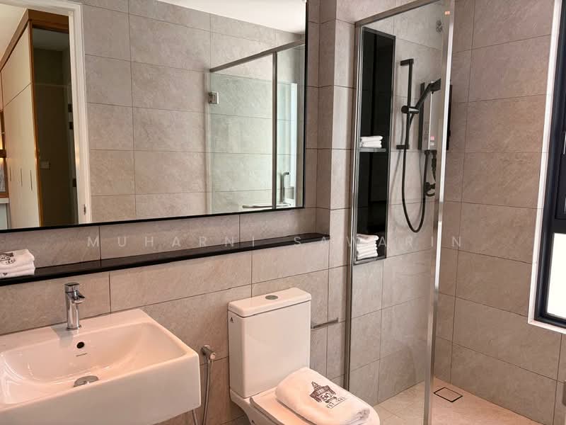 3-storey Terraced House for Sale in Seksyen U15 (Shah Alam) - muharni sawarin - Bathroom - PropertyGuru.com.my