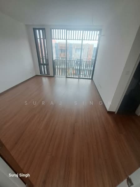 Rumah Teres 3 Tingkat untuk Disewa di BANDAR PUCHONG JAYA (Puchong) - Suraj Singh - Balcony - PropertyGuru.com.my