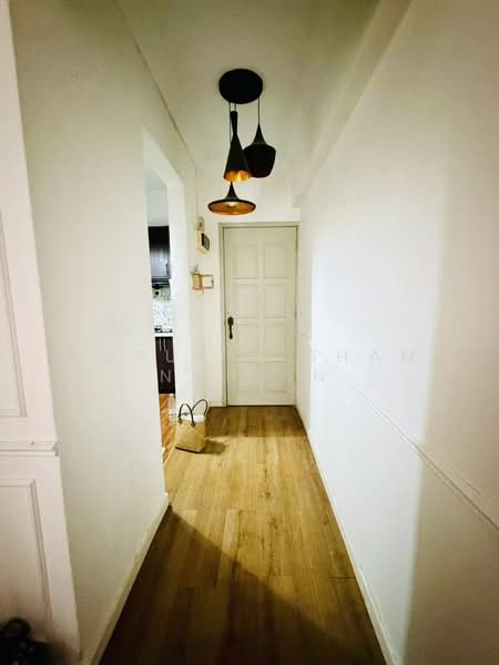 Pangsapuri untuk Dijual di Sri Damansara Court - Nurul Hisham Nordin - Corridor - PropertyGuru.com.my