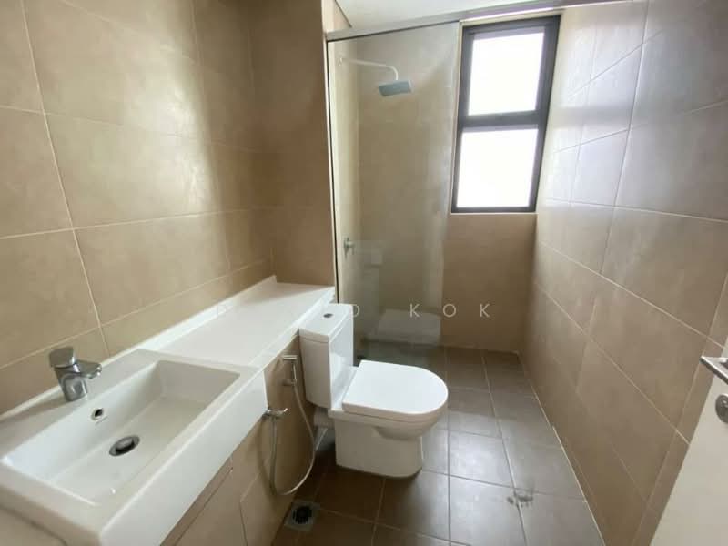 Servis Apartment untuk Disewa di Radia Residences - David Kok - Bathroom - PropertyGuru.com.my