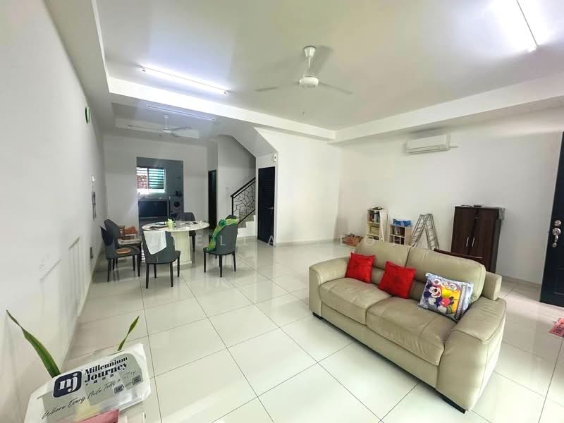 Rumah Teres 2 Tingkat untuk Dijual di Ipoh (Perak) - Stella Teoh - Living Room - PropertyGuru.com.my