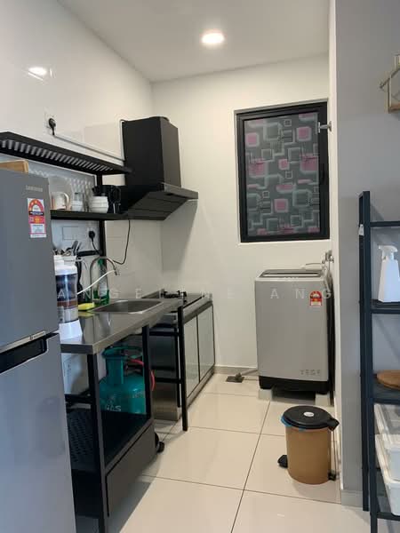 Servis Apartment untuk Disewa di Kenwingston Skylofts - ANGELINE ANG - Kitchen - PropertyGuru.com.my
