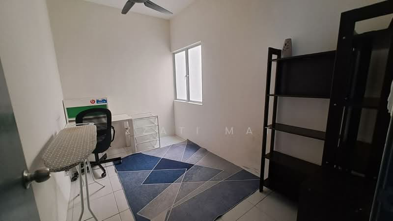Townhouse for Rent in Dengkil (Selangor) - Izzati Mat - Study - PropertyGuru.com.my
