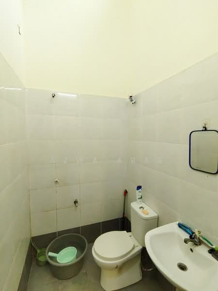 Rumah Teres 1 Tingkat untuk Dijual di Shah Alam (Selangor) - Azwa Abas - Bathroom - PropertyGuru.com.my