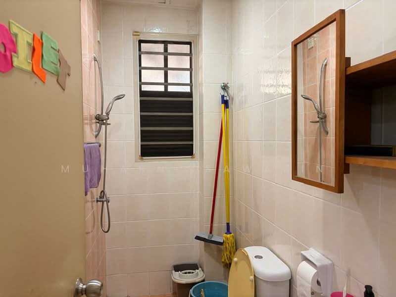 Rumah Teres untuk Dijual di Bukit Jelutong (Shah Alam) - muharni sawarin - Bathroom - PropertyGuru.com.my